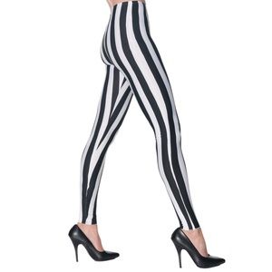 Black and White Striped Leggings